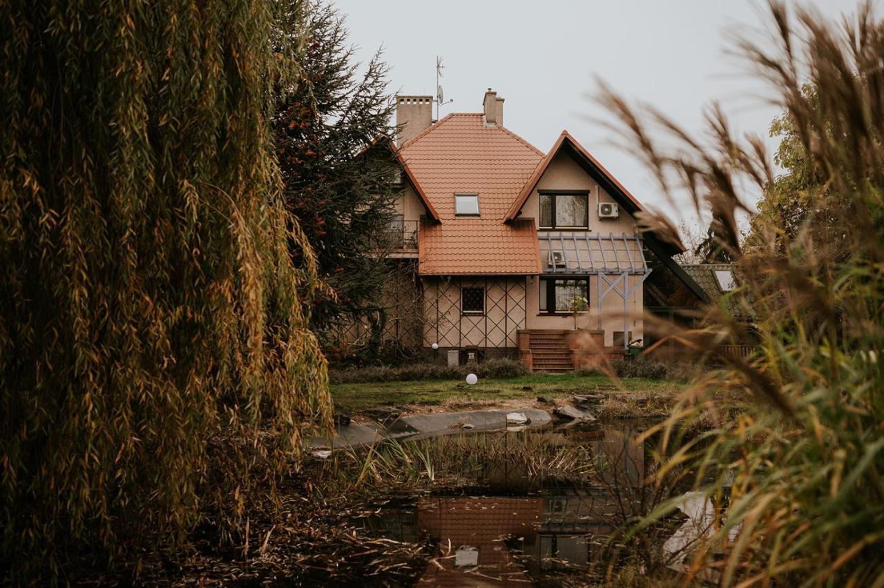 Villa Garden Oleśnica Exterior foto