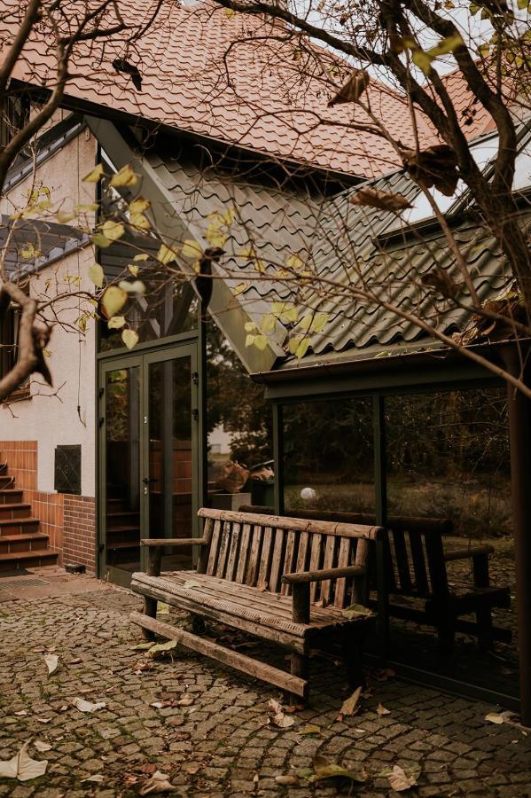 Villa Garden Oleśnica Exterior foto